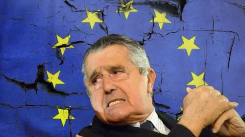 Carlo De Benedetti presenta offerta per acquisto 29,9% di Gedi Spa