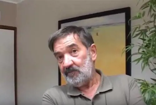 Ladri rapinano imprenditore e lo minacciano con il taser: "Ora ti friggiamo"
