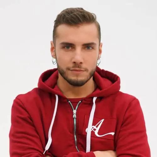 Amici 18, colpo di scena con l’eliminazione del ballerino Marco