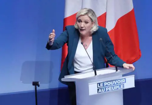 "Oggi niente gilet gialli: siamo qui per il comizio di Marine Le Pen"