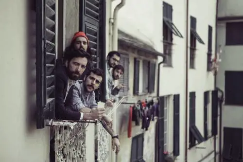 Gli Ex-Otago cantano la Genova "che rinasce"