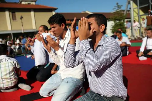 Stop al centro culturale "abusivo", il Comune: "Rispettino le regole"
