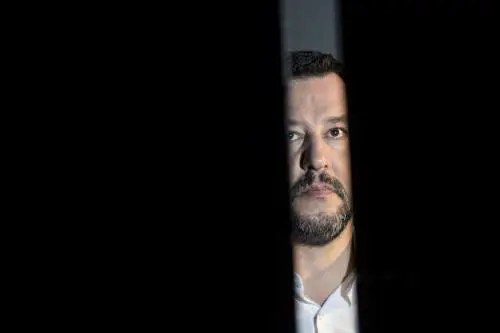 Salvini: "Questo processo non va fatto. Senato neghi l'autorizzazione"