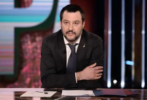 Salvini li metta spalle al muro e si faccia processare