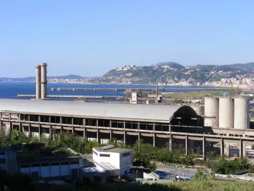 Eternit di Bagnoli, rinviato a giudizio l’ex manager Schmidheiny
