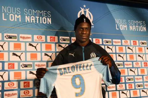 Balotelli segna al debutto, ma il Marsiglia perde. E i tifosi s'arrabbiano