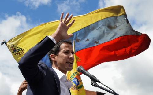 Venezuela, Guaido si rivolge all'Italia: "Ora fate la cosa giusta"
