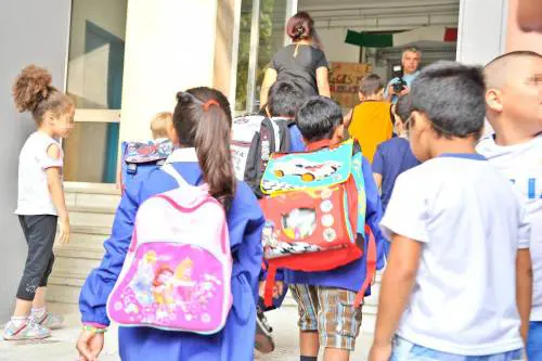 "Ti lego alla sedia": le violenze choc della maestra elementare agli alunni