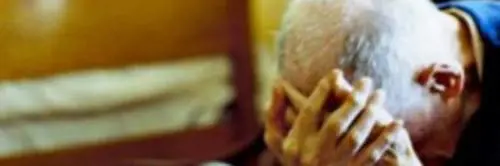 Barletta, ascensore rotto. Malato di Alzheimer “prigioniero” in casa