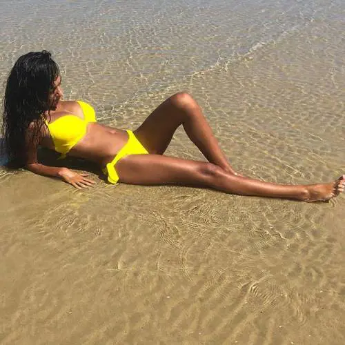Silvia Di Vincenzo scatti sexy su Instagram: ecco chi è lady Politano