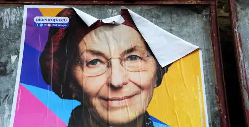 "Viaggio, vitto e alloggio per votare Della Vedova": è polemica su +Europa