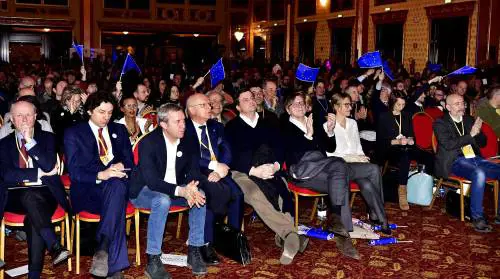 E la volpe dc Tabacci si prende +Europa. Bonino gabbata dalle truppe cammellate