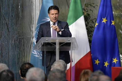 La sfida Italia-Francia si sposta a Cipro. Conte e Macron sono a Nicosia