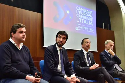 Sala piace ai cittadini ma ora arrivano le grane, tram a 2 euro e Area B