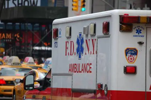 New York, staccano la spina al paziente sbagliato in ospedale