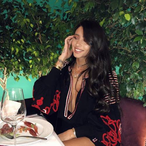 Angela Nasti incanta su Instagram: gli scatti della nuova tronista di Uomini e Donne