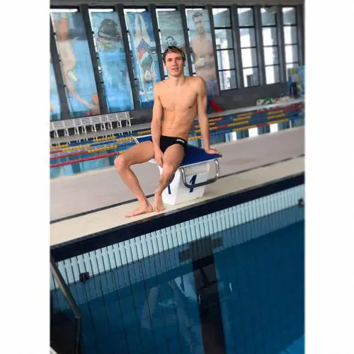 Il dramma di Manuel: non muoverà più le gambe