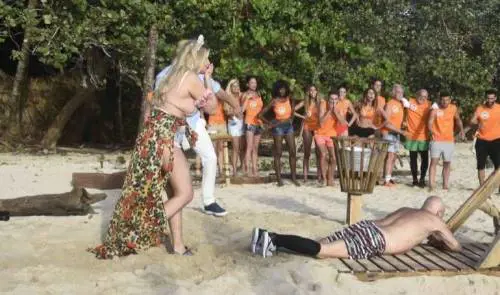 Isola dei Famosi, dopo il brutto incidente ecco come sta il divino Otelma