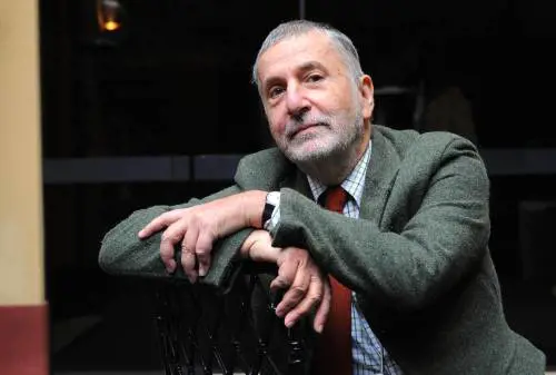 Le follie anti Tav del guru del ministro: "Senza la benzina chi ci paga la pensione?"