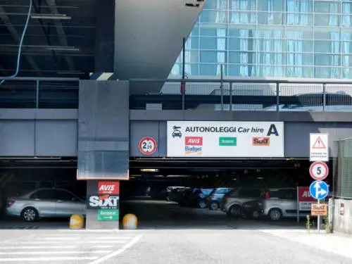 Auto a noleggio, Malpensa in testa