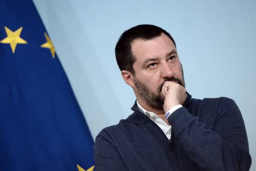 Salvini rinuncia a Sanremo: "Stasera divano e film sulle foibe"
