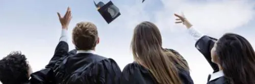 Taranto, muore di tumore: nella bara la pergamena della laurea