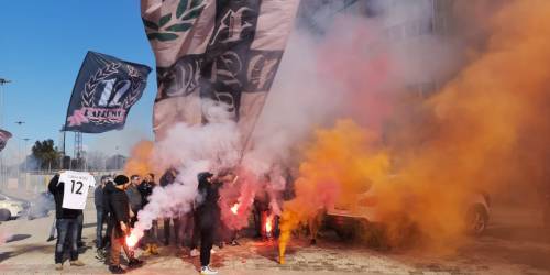 Calcio, caos Palermo: club in bilico tra il fallimento e una nuova proprietà 