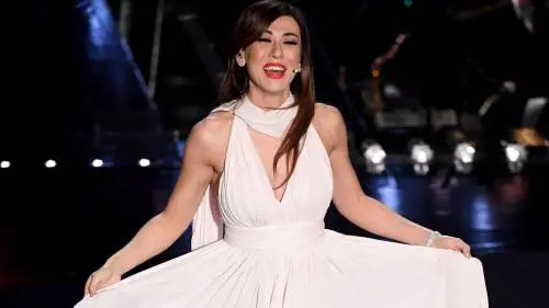 Selvaggia Lucarelli a Virginia Raffaele: "Smetti di essere istituzionale"