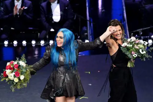 Loredana Bertè: "Il premio Ariston? Ce l'ha ancora Bisio"