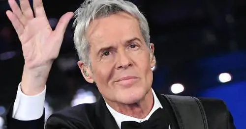 Concerto al gelo, Baglioni sbotta: "Mi volete sabotare"