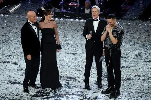 Mahmood conquista l'Ariston: "Sono un ragazzo italiano"