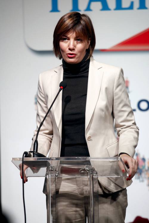 È indagata per tangenti, Lara Comi rinuncia al seggio in Ue: "Dimostrerò la mia innocenza"