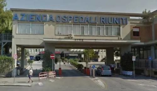Foggia, extracomunitario accoltellato in periferia