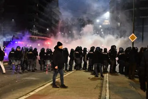 "Usate tecniche militari in corteo". Gli anarchici fanno ancora paura