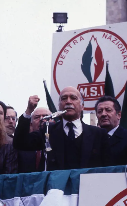 Ricorso contro la via dedicata ad Almirante. Segre: "Incompatibile con me"