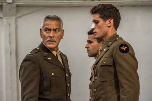 Tra finti matti e guerra vera Clooney dirige "Catch-22"