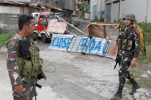 Jihad contro le Filippine: ucciso chi non sa pregare