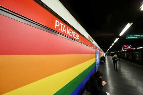 Torna la pubblicità arcobaleno Il Comune perde 100mila euro