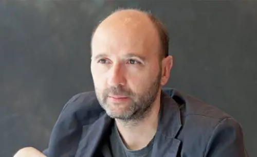 Il maratoneta Covacich corre a perdifiato inseguendo lo spirito del tempo (perduto)