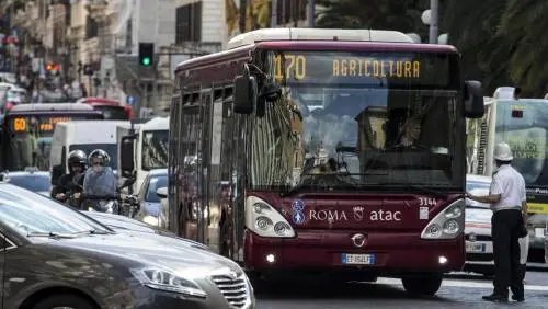 Roma, seconda città al mondo per ore perse al volante e decima per traffico