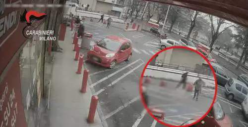 Seguiva e rapinava le anziane sotto casa, rapinatore seriale arrestato dopo 10 colpi