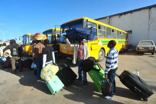 Finte onlus per migranti. Una truffa da 7 milioni: "I documenti? Inventati"