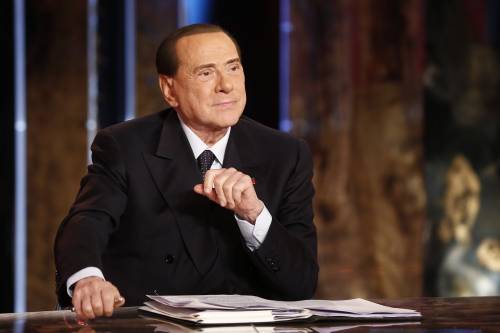Berlusconi: "Non c'è tempo da perdere. Serve governo di centrodestra"