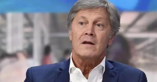 Dotto 'difende' Collovati: "La donna che parla di calcio smette di esistere appena lo fa"