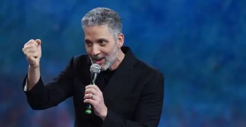 Beppe Fiorello: "Fare l'attore è faticoso, sul set ho rischiato la pelle"