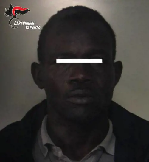 Taranto, fermato caporale sudanese con l'accusa di tentato omicidio