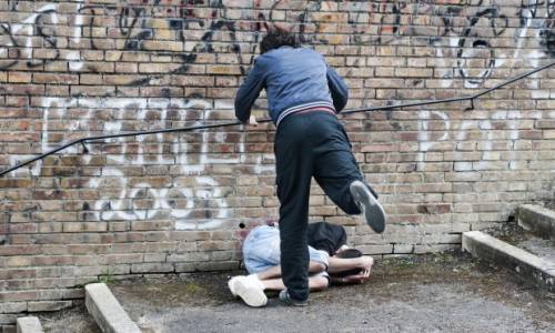 Palermo, circondati e pestati da baby gang: presi rapinatori di 10 e 14 anni