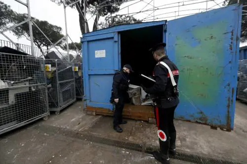 Quel patto tra rom e dipendenti Ama per il traffico illecito di rifiuti