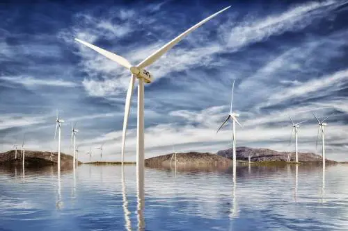 Eolico e solare, pronti progetti pari a un terzo del gas russo