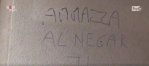 Scritte razziste contro ragazzo adottato. La madre: "Brutto clima". Salvini: "Rispettare richiesta di sicurezza"